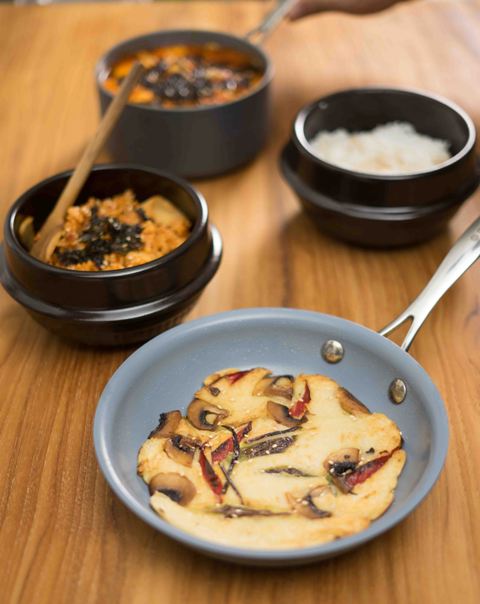 Korean Food || Sundubu Jjigae - Sup Pedas Korea ala SerataFoods