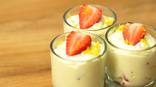 Resep Summer ‘Berry Mousse: Creamy Segar dengan Potongan Roasted Almond